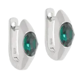 Par de aros de plata 925 con cierre omega y cristal facetado color verde esmeralda.