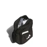 Bolso tipo morral Adidas color negro, con cierre principal y bolsillo frontal con cierre. Presenta el logo de la marca estampado en blanco en el frente y correa ajustable para el hombro.