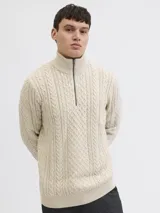 Sweater tejido de punto con diseño de ochos, color beige, con cuello alto y cierre frontal parcial.