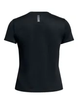 Remera deportiva Under Armour de manga corta, color negro, con tejido técnico ligero, transpirable y de secado rápido. Presenta un diseño de ajuste ergonómico con el logo de la marca estampado en el frente.