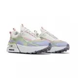 Championes Nike Air Max Furiosa de diseño audaz y moderno. Presentan una combinación de colores pastel que incluye blanco, verde menta, lila y detalles en rosado. Cuentan con una suela de plataforma dividida con unidades Air Max visibles, cordones decorativos con un lazo en el talón y una estética urbana y vanguardista.