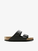 Sandalias Birkenstock Arizona negras con doble tira ajustable y plantilla anatómica de corcho y látex.
