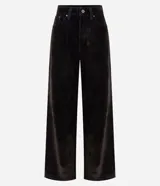 Pantalón de jean marrón con acabado aterciopelado, de corte recto y cintura alta, con bolsillos y pespuntes contrastantes.