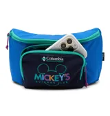 Riñonera de diseño colorido en tonos azul, fucsia y marino, con compartimento principal y bolsillo frontal con cierre. Cuenta con un parche bordado de Columbia y Mickey's Outdoor Club en el frente, cinturón ajustable y hebilla de plástico azul.