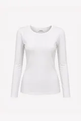 Camiseta de manga larga básica, con cuello redondo y corte ajustado al cuerpo.