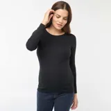 Camiseta de manga larga confeccionada en tejido de canalé, con cuello redondo y ajuste entallado.