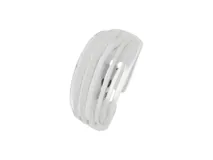 Anillo de plata 925 con diseño de líneas horizontales en relieve.