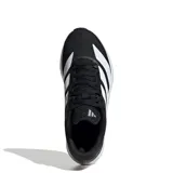 Championes deportivos Adidas Duramo RC2, color negro con tres franjas blancas en el lateral. Poseen una suela blanca gruesa y cordones negros.