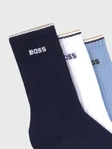Pack de tres pares de medias acanaladas Boss con diseño de rayas en el puño y el logotipo de la marca bordado en el lateral. Incluye un par azul marino, un par blanco y un par celeste.
