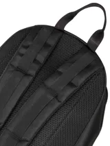 Mochila urbana Cat modelo Gobi Light, color negro. Cuenta con compartimento principal con cierre, bolsillo interior acolchado para portátil, bolsillo frontal con organizador y trabillas frontales para accesorios. Incluye panel trasero acolchado y correas ajustables.