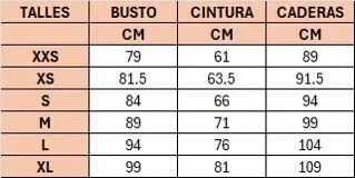 Vestido corto de color blanco con acabado brillante, diseño de cuello halter y escote en V, con detalle de volado en el ruedo.