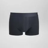 Pack de tres bóxers negros lisos con cintura elástica.