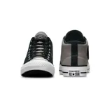 Championes Converse Chuck Taylor All Star Malden Street Mid, calzado de caña media en color negro y gris con suela blanca y puntera de goma.