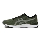 Championes Asics modelo Streetwise, de color verde con detalles plateados y suela blanca.