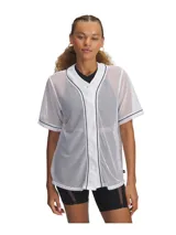 Camiseta de malla blanca con botones frontales y ribete negro en cuello, mangas y botones.