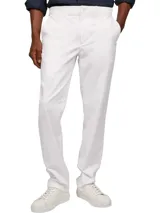 Pantalón chino blanco de pierna recta, confeccionado en satén de algodón elástico.