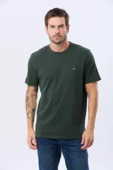 Remera lisa de manga corta y cuello redondo, color gris oscuro, de calce cómodo con pequeño logo bordado en el pecho.