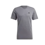 Remera gris de entrenamiento Adidas para hombre, de corte clásico y mangas cortas. Presenta el logo de Adidas en el pecho.