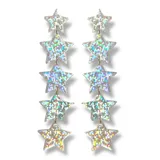 Aros colgantes plateados con forma de estrella, con efecto holográfico.