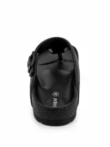 Sandalias de dedo color negro, con diseño anatómico y tira ajustable lateral con hebilla.