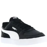 Championes urbanos Puma modelo Caven, color negro con detalles en blanco. Presentan diseño de corte bajo, cierre con cordones y suela de goma blanca.