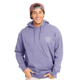 Canguro con capucha de Maui and Sons, color violeta, con bolsillo frontal tipo canguro y logo estampado en el pecho. Presenta puños y pretina acanalados.