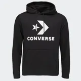 Canguro negro con capucha ajustable, puños y dobladillo inferior elásticos, bolsillo tipo canguro y logo Converse Star Chevron estampado en blanco en el pecho.