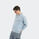 Buzo de cuello redondo color celeste, con diseño de tres pequeños iconos bordados en el centro del pecho.