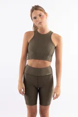 Calza corta de lycra azul de compresión, tiro alto.