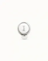 Aro piercing plateado con forma circular y una perla blanca en el centro.