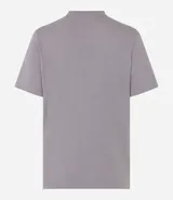 Remera verde esmeralda de algodón, con cuello redondo y mangas cortas.