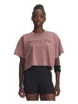 Remera de entrenamiento Under Armour Project Rock, de corte cuadrado y largo cropped, con cuello acanalado y estampa frontal con relieve.