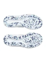 Championes de running Under Armour Charged Pursuit 4 para mujer, de color azul marino con suela blanca y detalles celestes. Confeccionados con malla transpirable y tecnología Charged Cushioning® en la entresuela para mayor amortiguación y retorno de energía.