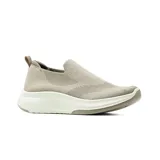 Championes deportivos American Sport modelo Danko sin cordones, color tostado con tejido de punto elástico y suela chunky blanca.