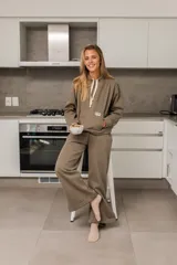 Pantalón de jogging negro de corte holgado.