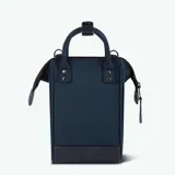 Bolso cartera vegano Cabaia Nano Bag, color azul, con correa desmontable y tejido repelente al agua.