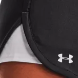 Short deportivo Under Armour Play Up 5 para mujer, color negro con cintura elástica con logo de la marca en blanco y logo bordado en la pierna izquierda.