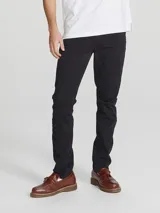 Pantalón de jean negro de corte skinny.