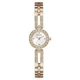 Reloj analógico Guess modelo Cassidy con caja y malla de acero inoxidable en tono oro rosa. Presenta una esfera plateada con acabado sunray y un bisel decorado con cristales brillantes. El diseño de la malla es tipo brazalete con eslabones texturizados.