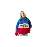Campera puffer con capucha de diseño multicolor en azul, rojo, verde, blanco y amarillo, con cierre frontal y bolsillos. Presenta el logotipo de la marca estampado en el pecho.