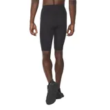 Short de compresión 2XU modelo Light Speed, color negro, con tecnología de contención muscular (MCS) en los cuádriceps. Presenta cintura con cordón ajustable, múltiples bolsillos funcionales para teléfono, llaves y geles, y logotipo reflectante en el muslo.