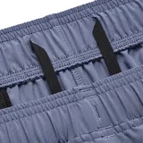 Short deportivo Under Armour de hombre, color gris, con cintura elástica y cordón ajustable.