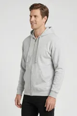 Campera deportiva unisex con capucha, cierre frontal completo y bolsillos tipo canguro. Presenta puños y ruedo acanalados, con cordones ajustables en la capucha.