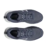 Championes Under Armour Charged Assert 10, color negro con detalles en blanco.