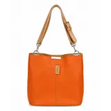 Cartera tipo tote de color naranja con detalles en color tostado en las correas. Presenta una estructura vertical, herrajes metálicos plateados y una etiqueta decorativa frontal.