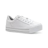 Championes blancos con plataforma, capellada con diseño acolchado y logo VM bordado en el lateral.