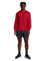 Short deportivo Under Armour de la colección Terrace96, confeccionado en tejido de nailon ligero con acabado arrugado. Presenta un diseño minimalista en color negro, con cintura elástica integrada y bolsillos laterales abiertos.