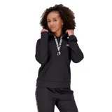 Buzo negro con capucha de tela de poliéster con tecnología NB DRY, mangas largas, bolsillo tipo canguro y logo de New Balance estampado en blanco en el pecho.