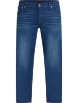 Jeans Bleecker de Tommy Hilfiger, confeccionados en algodón lavado para mayor comodidad y con elasticidad para un ajuste flexible. Diseño de 5 bolsillos, cierre con botón y cremallera, detalles distintivos de Tommy Hilfiger y logo de Tommy Hilfiger bordado.