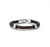 Pulsera de cuero marrón trenzado con dos circunferencias plateadas y cierre metálico plateado.